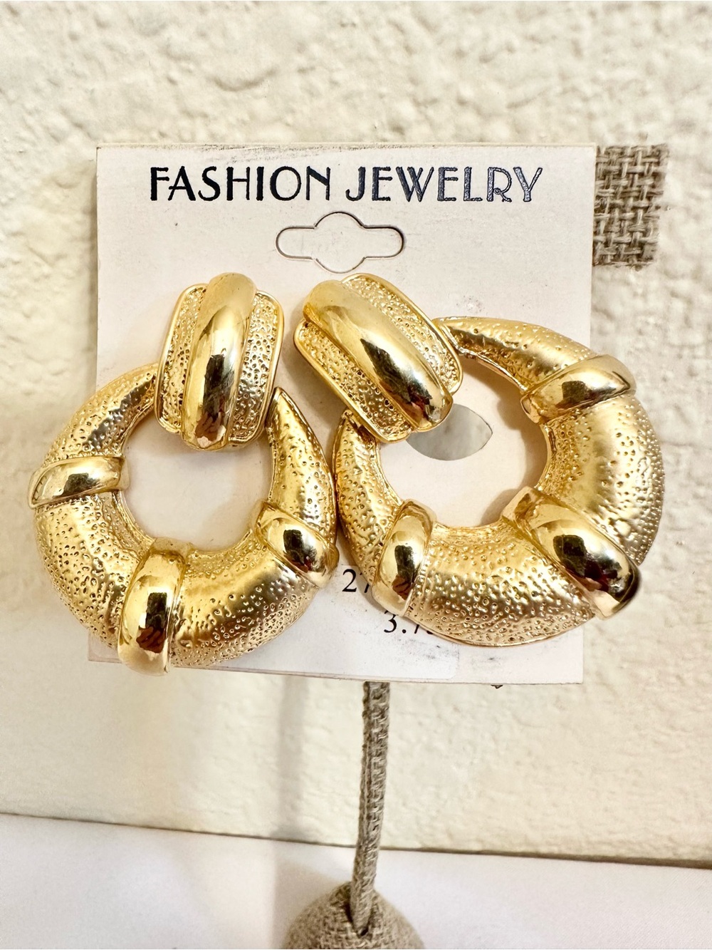 90s Vintage Gold Door Knocker Earrings - High Quality